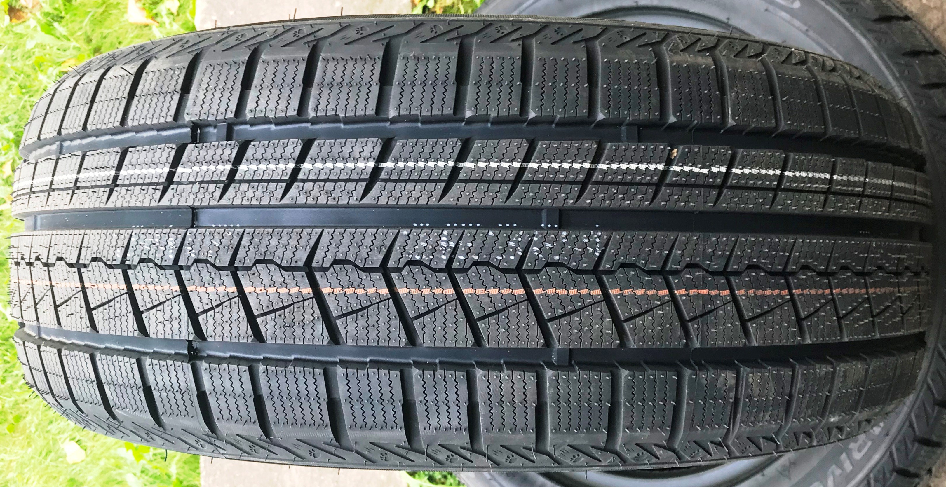 ARIVO Winmaster ARW2 195/65R15 95T